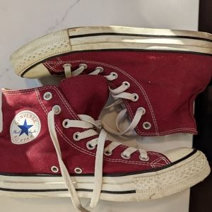 Converse high tops red